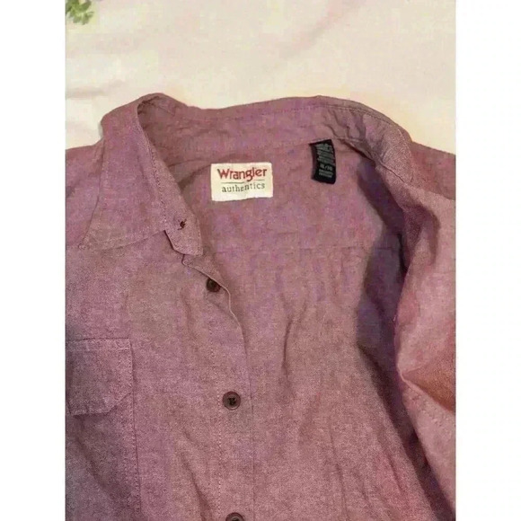 Wrangler Authentics Mens XL Red Chambray Shirt Long Sleeve Cotton Light Wash Vtg - Picture 3 of 11